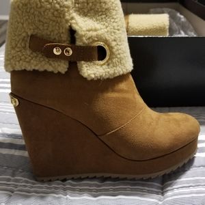 Juicy culture booties